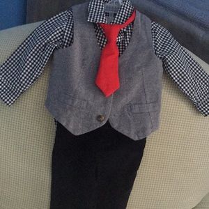 Carter’s 12 months outfit